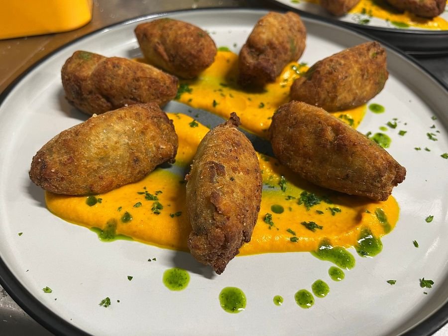 Polpette di melanzane fritte, piatto vegetariano del New Circus